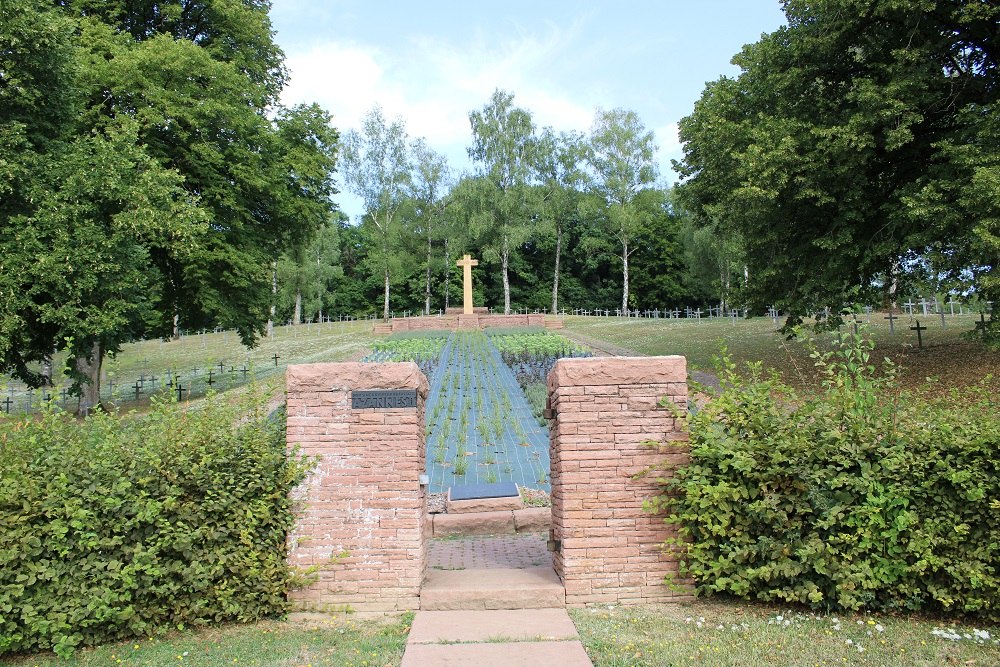 German War Cemetery Azannes II