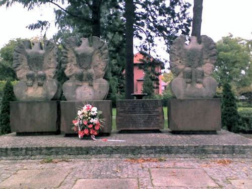 Monument Poolse 1e Leger Hohen Neuendorf