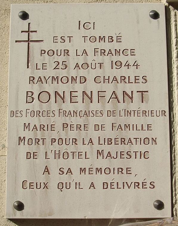 Memorial Raymond Charles Bonenfant