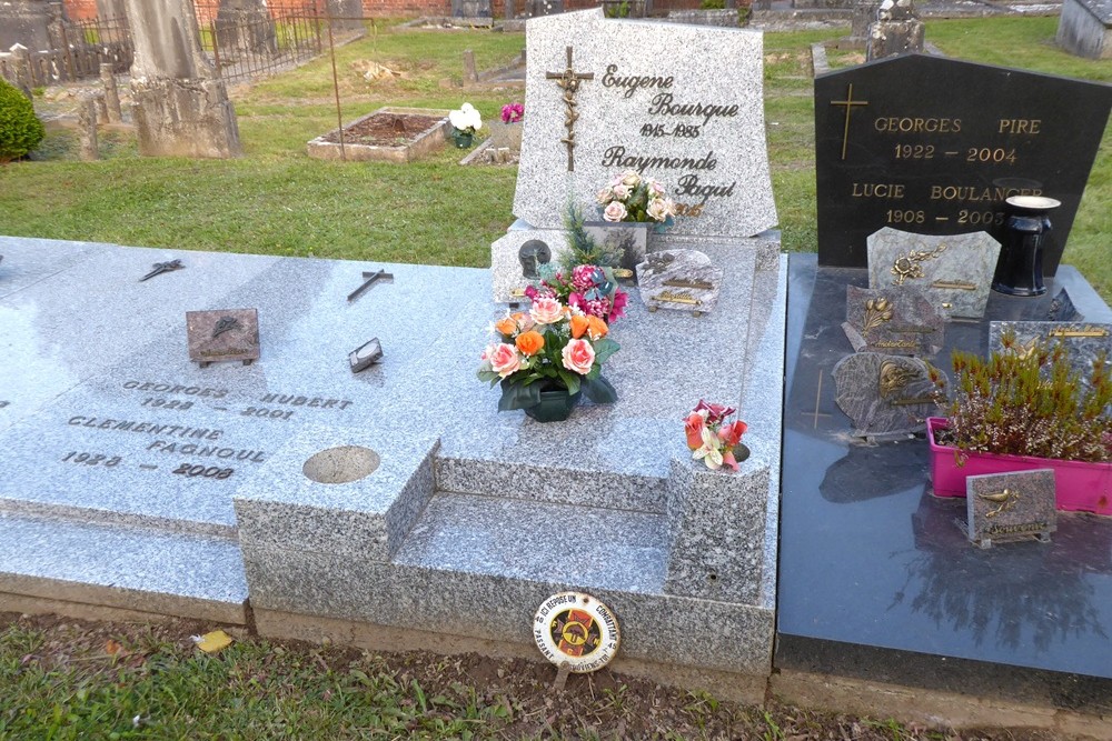 Belgian Graves Veterans Petite-Chapelle #3