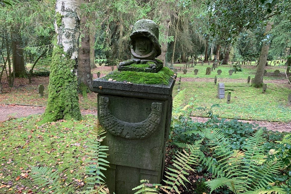 Grafmonument Waldfriedhof Aachen #2