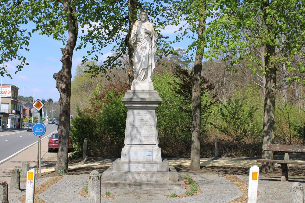 War Memorial - Holy Heart Statue Averbode
