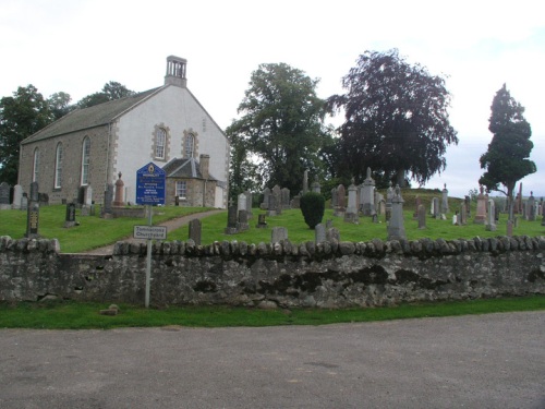 Oorlogsgraven van het Gemenebest Tomnacross Cemetery