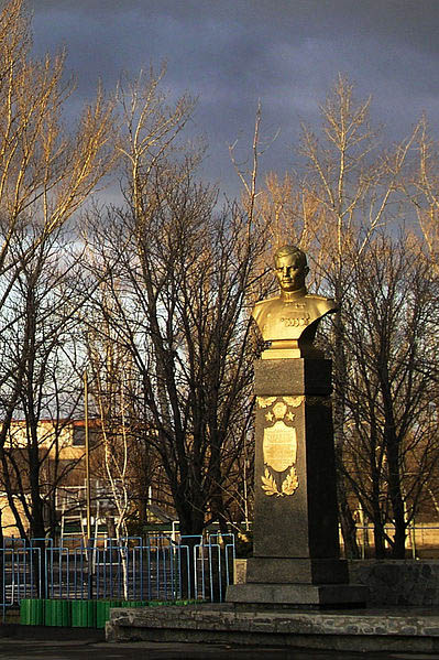Monument Nikolai Goryushkin
