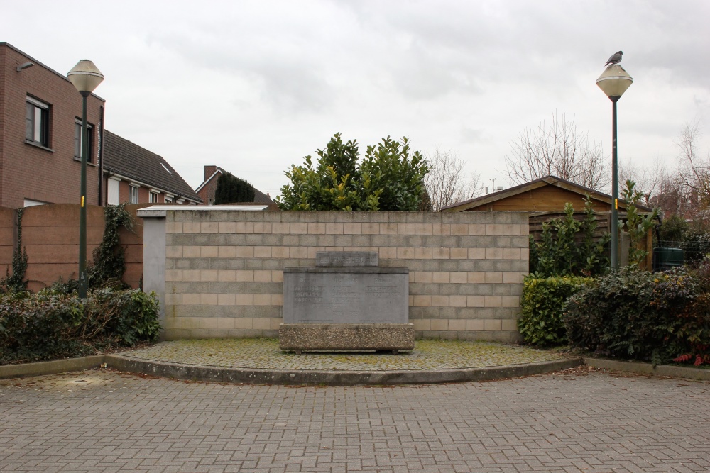 War Memorial Peutie