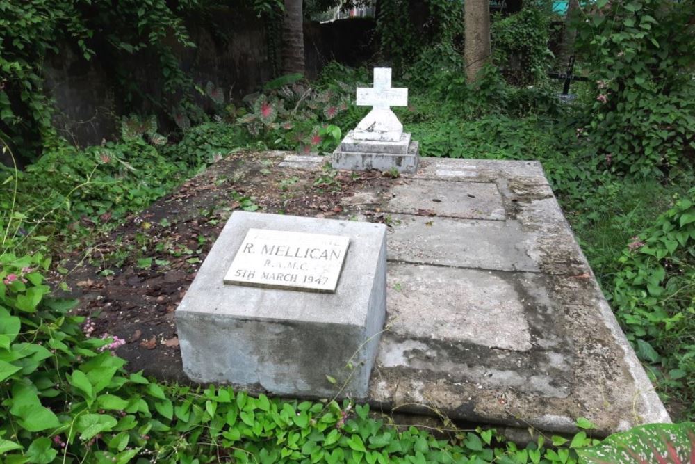 Commonwealth War Grave Moulmein Roman Catholic Cemetery