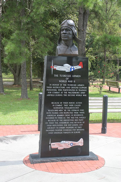 Monument Tuskegee Airmen