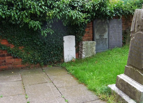 Commonwealth War Grave Kegworth Baptist Chapelyard