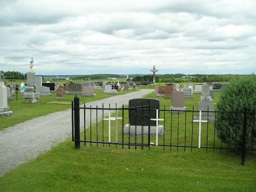 Oorlogsgraven van het Gemenebest Saint-Thodore-d'Acton Cemetery