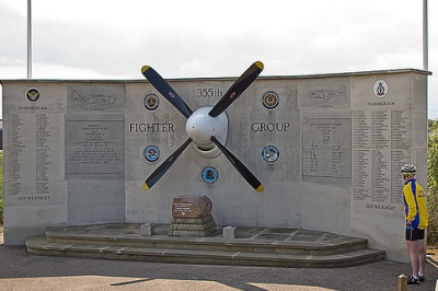 Monument RAF Steeple Morden