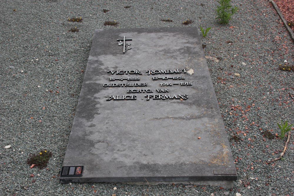 Belgian Graves Veterans Bavegem