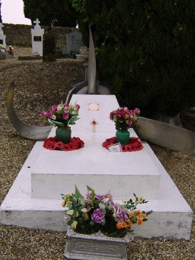 Commonwealth War Grave Feugarolles