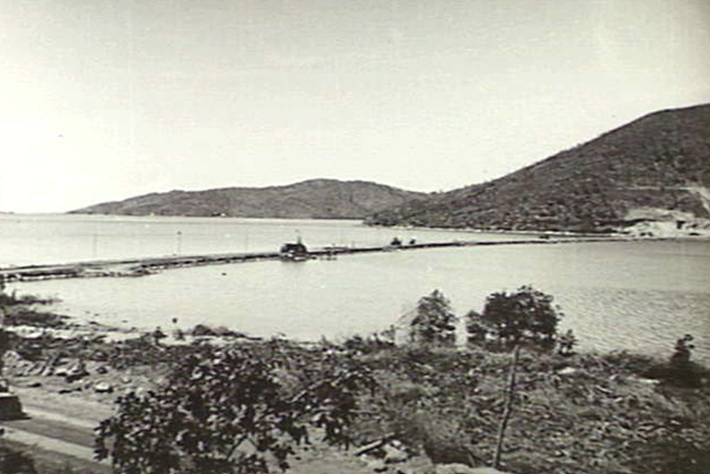 Dam Tatana Island