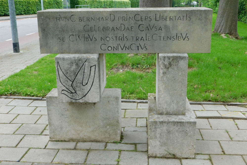 Monument Prins Bernhard Maastricht