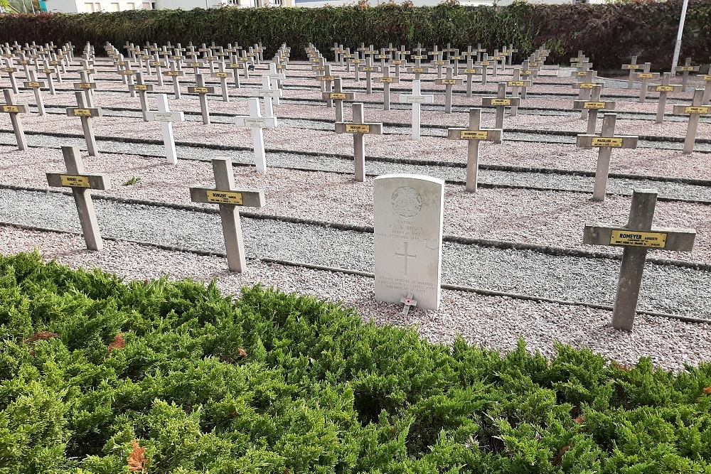 Commonwealth War Grave Vichy