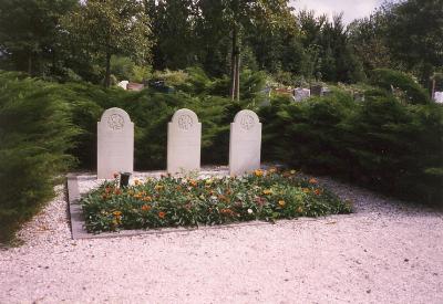 Dutch War Graves Monster