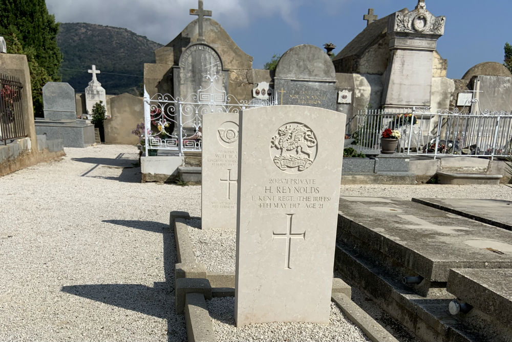 Oorlogsgraven van het Gemenebest Gemeentelijke Begraafplaats Bormes-les-Mimosas