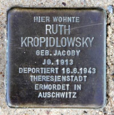 Stolpersteine Strelitzer Strae 25 #2