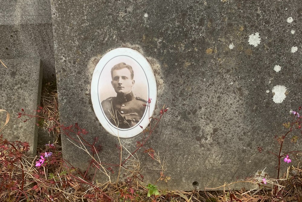 Belgian War Graves Milmort (Herstal) #2