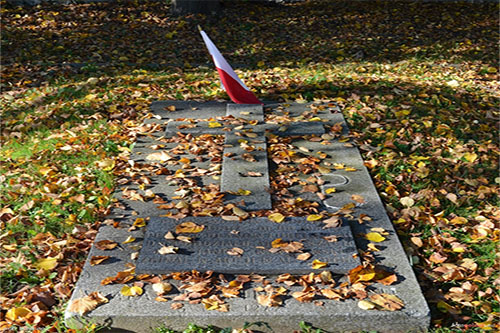 Grave Polish Resistance Fighter