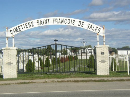 Commonwealth War Graves St. Francois de Sales Roman Catholic Cemetery