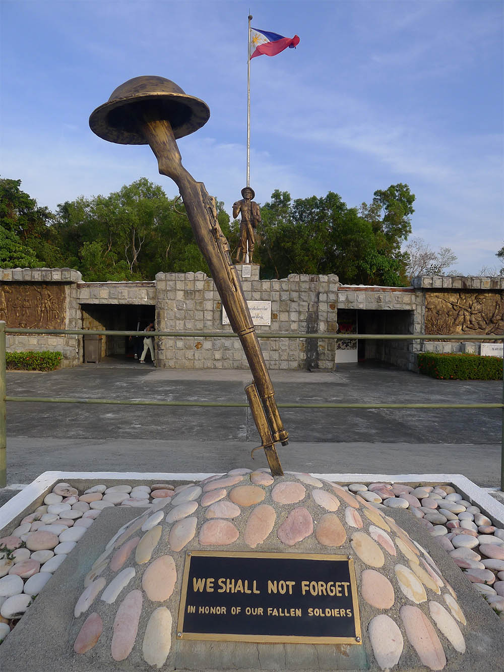 Filipino Heroes Memorial