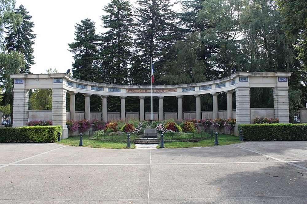 War Memorial Lons-le-Saunier