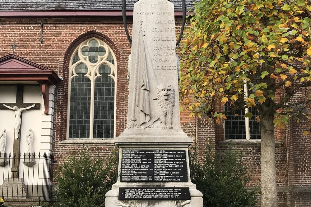 War Memorial Lendelede #2