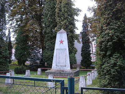 Sovjet Oorlogsbegraafplaats Żarw