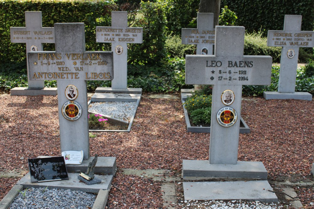 Belgische Graven Oudstrijders Molenbeersel Begraafplaats