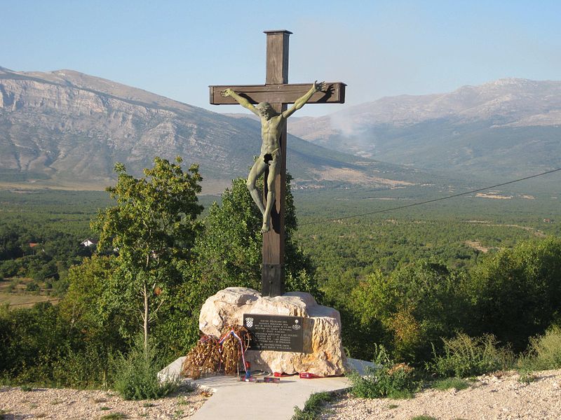 Beschadigd Kruisbeeld Kijevo