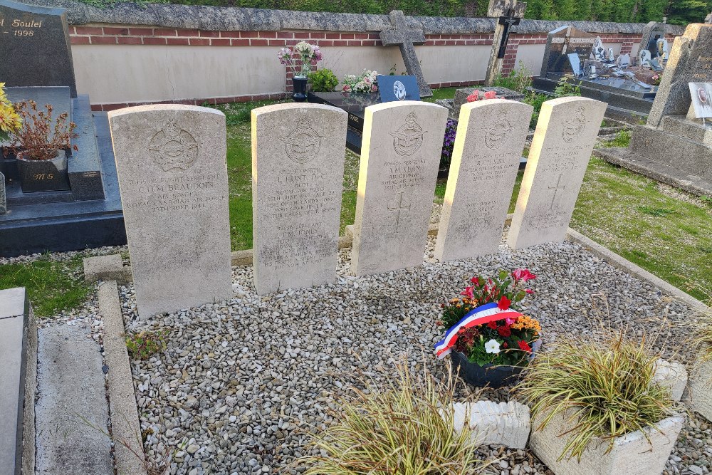 Commonwealth War Graves Belleville-sur-Mer #2