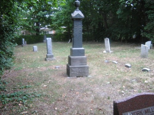 Commonwealth War Grave York Mills Baptist Cemetery