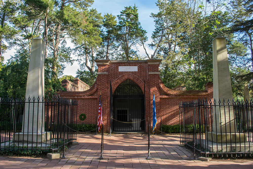 Washington Family Tomb