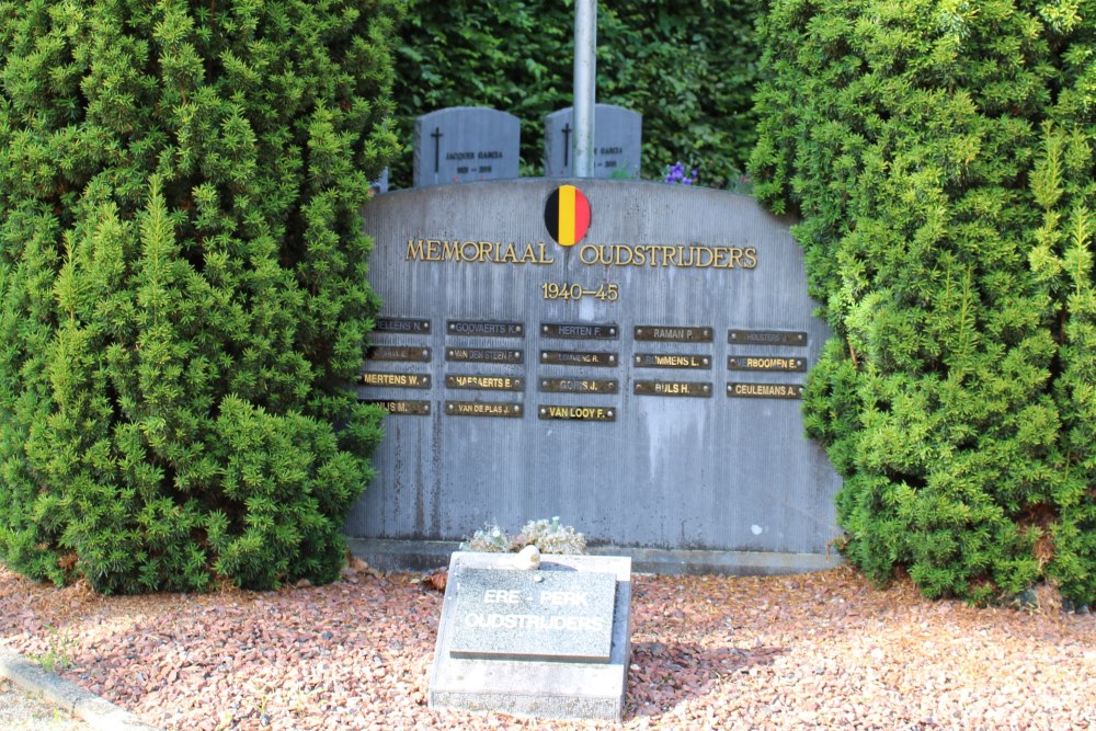 Belgian Graves Veterans Schiplaken