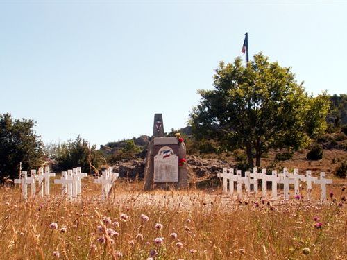Memorial and Graves Killed Members of the Resistance