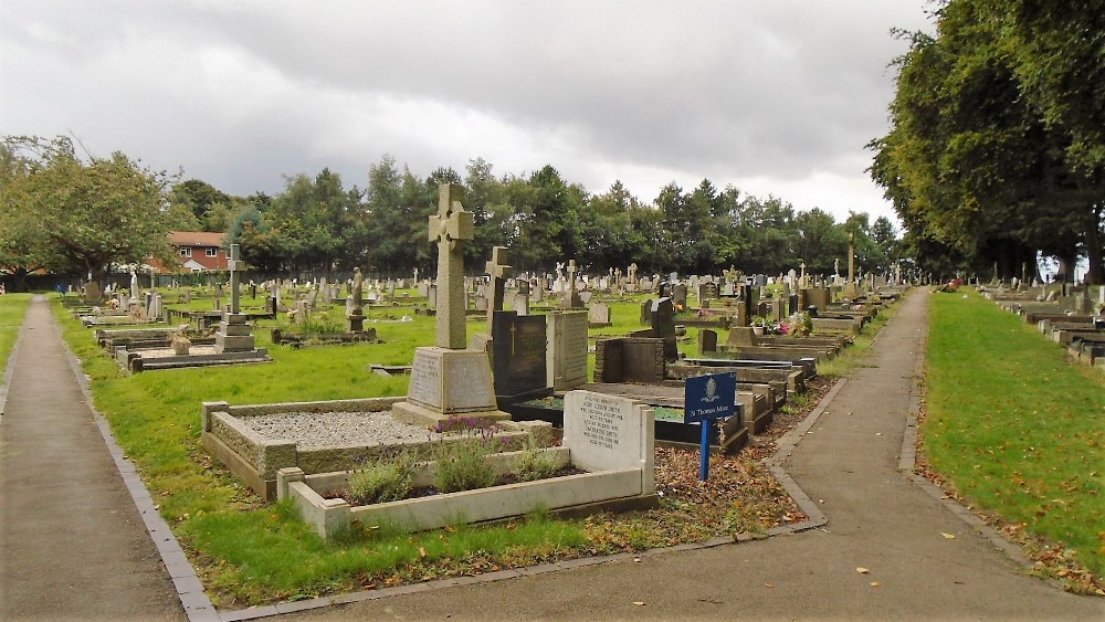 Commonwealth War Graves Oscott College Cemetery