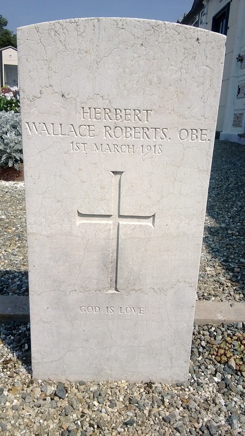 Commonwealth War Grave Borgofranco d'Ivrea Churchyard