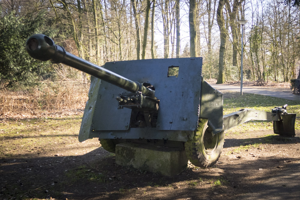 17 pounder Anti Tank Gun (3)