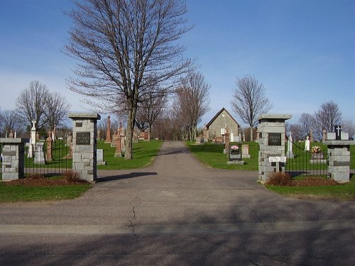 Commonwealth War Graves St. Columba's Roman Catholic Cemetery