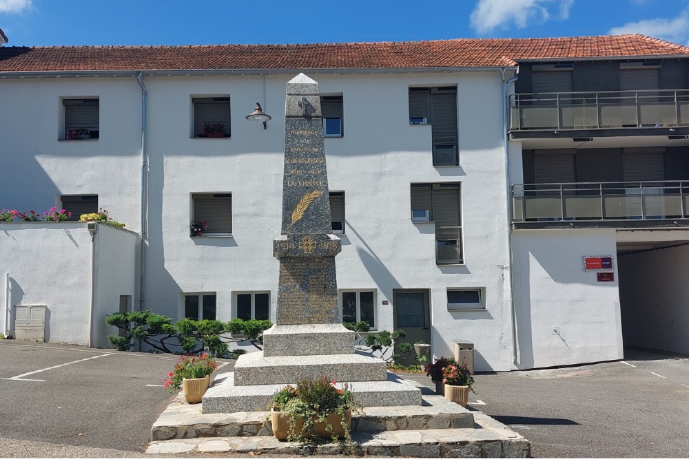 War Memorial Saint-Denis-sur-Coise #2