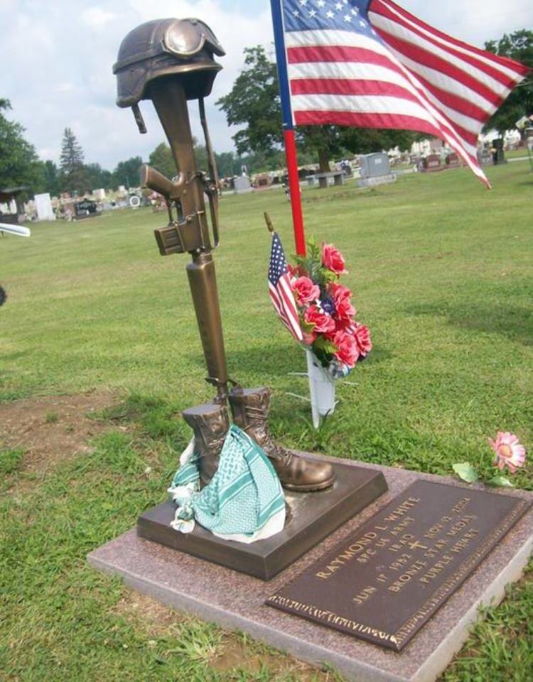 American War Grave Elwood Cemetery
