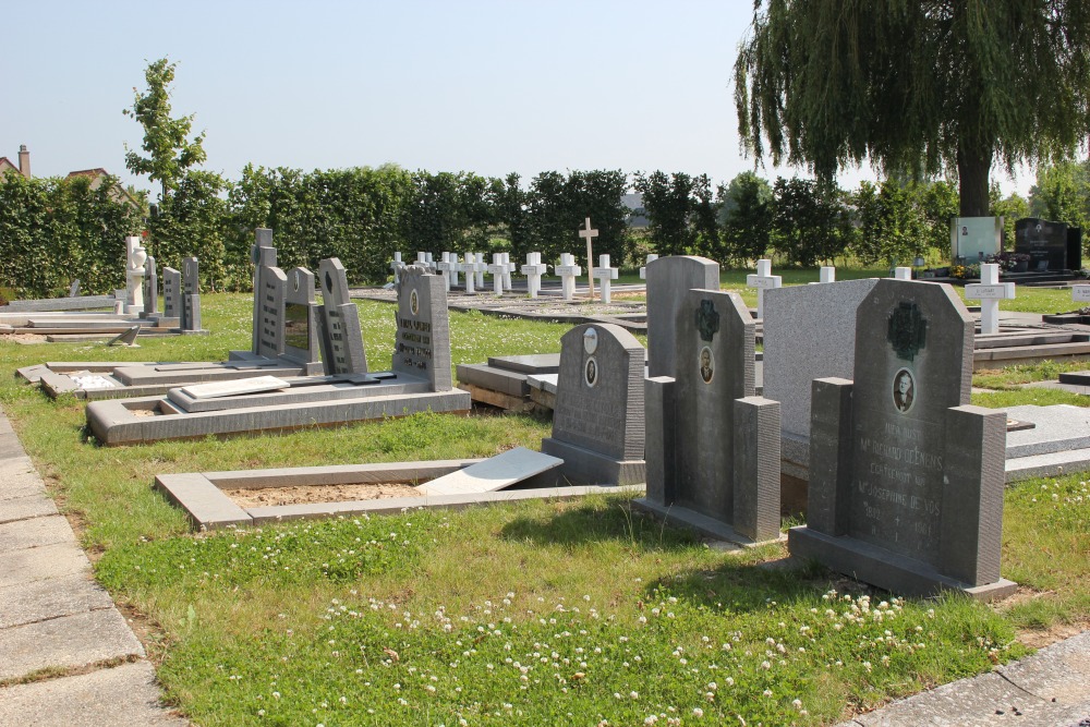 Belgische Graven Oudstrijders Nukerke Begraafplaats