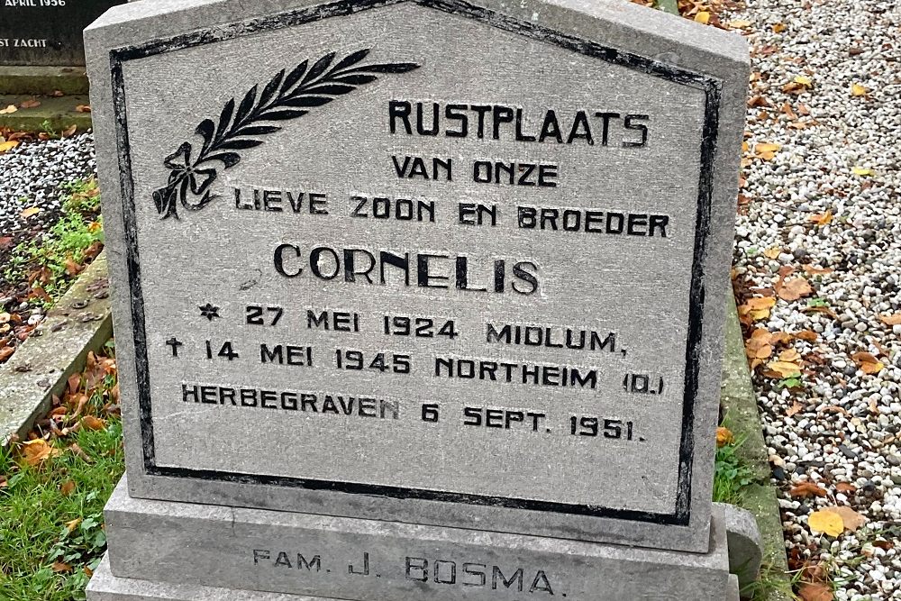 Dutch War Grave Dutch Reformed Cemetery Wirdum