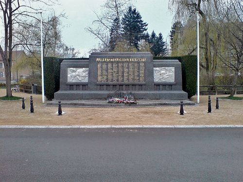 War Memorial Lure