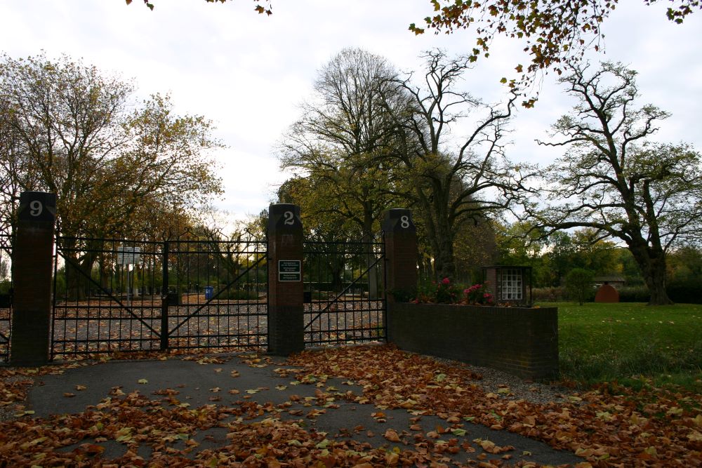 Nederlandse Oorlogsgraven Gemeentelijke Begraafplaats Bad Nieuweschans