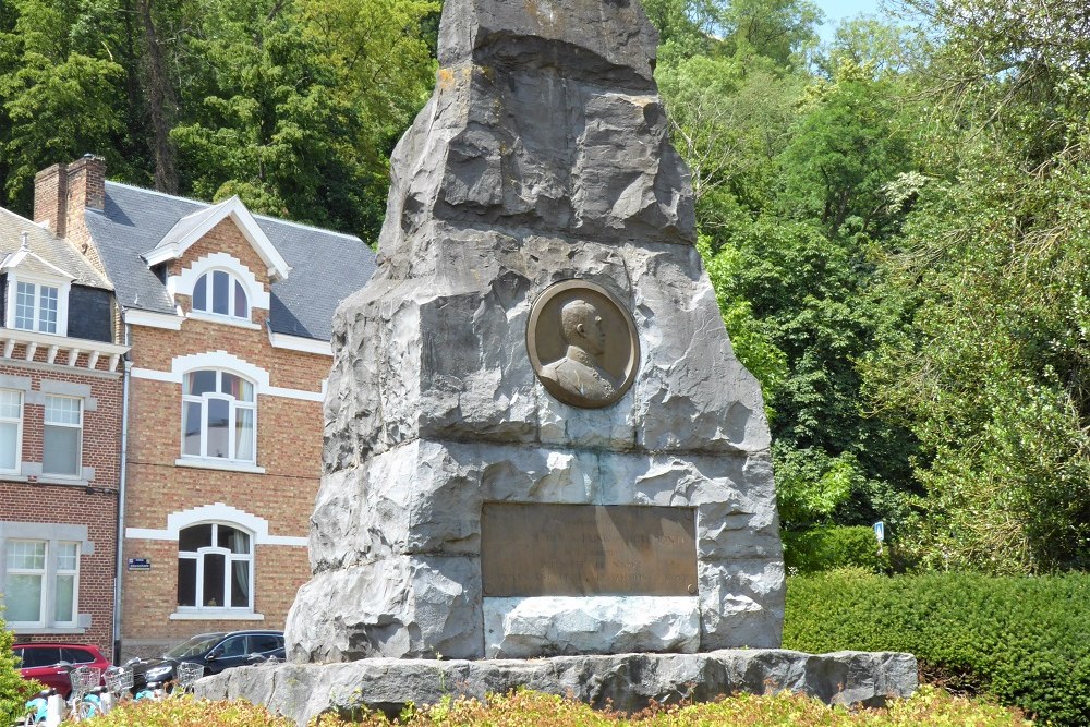 Monument Generaal Augustin Edouard Michel du Faing d'Aigremont