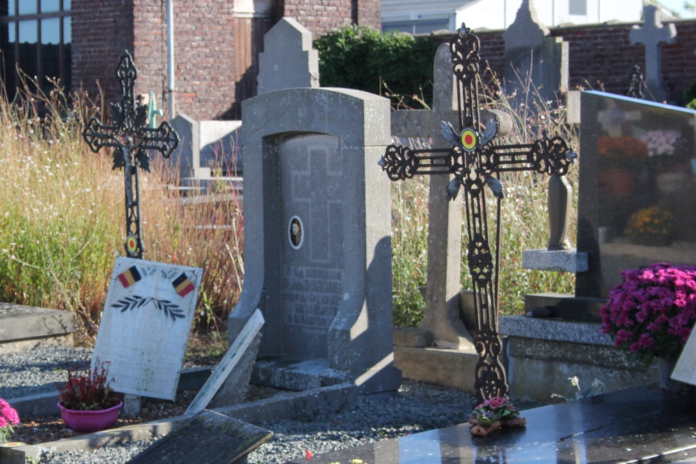 Belgian War Grave Hacquegnies