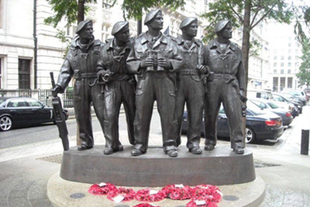 Royal Tank Regiment Memorial Statue