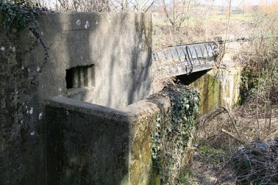 Pillbox FW3/26 Slough Canal